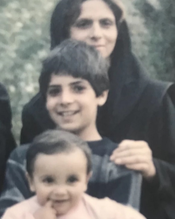 کودکی شیوا مکنیان