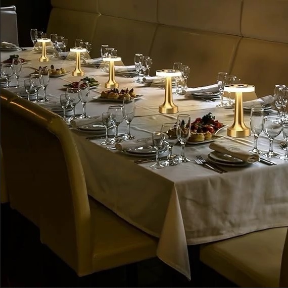 چراغ ال ای دی لمسی سه رنگ شارژی اولسو
